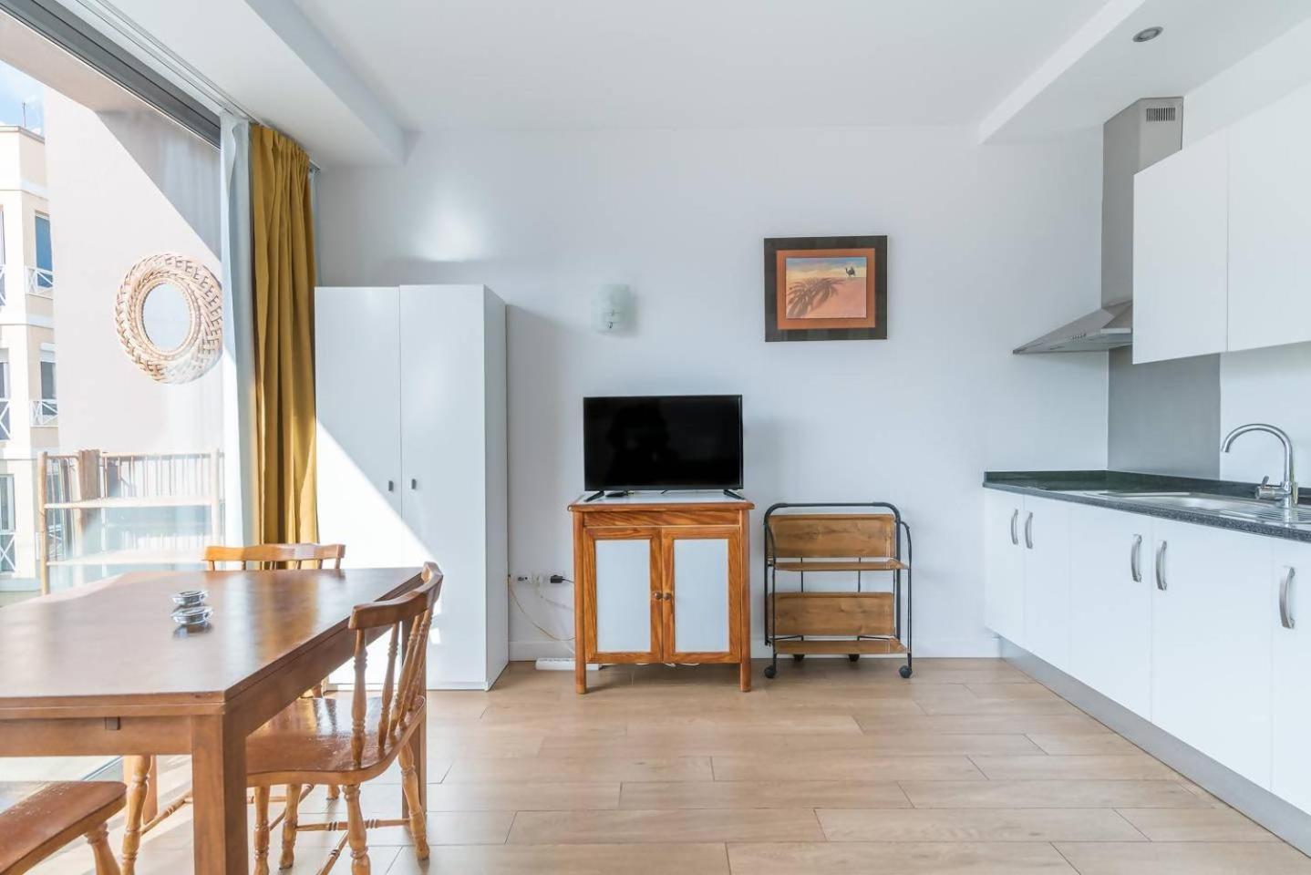 Loft Moderno Con Balcon Al Lado De Las Canteras Las Palmas de Gran Canaria Exterior photo